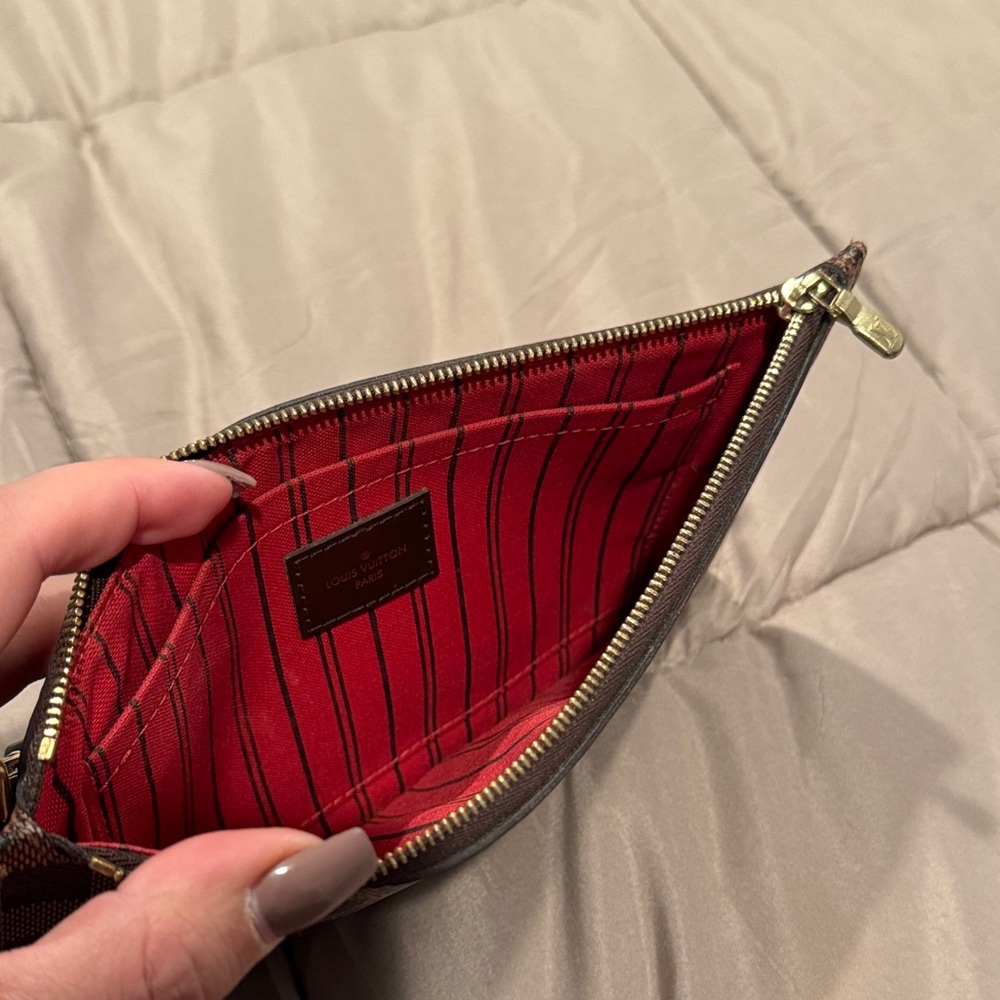 Louis Vuitton Damier Ebene Wristlet - Picture 3 of 6